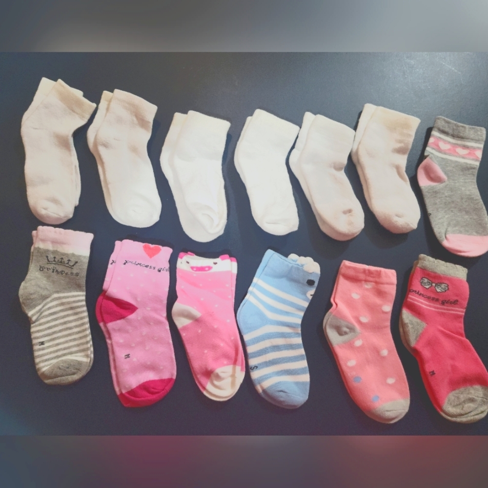 Girls Socks Size Medium 13 pairs new